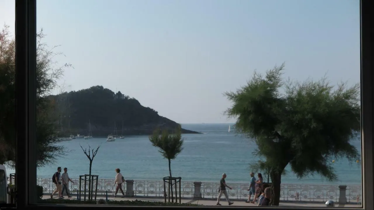 La Madame On La Concha Beach, Seaview Apartment San Sebastián
